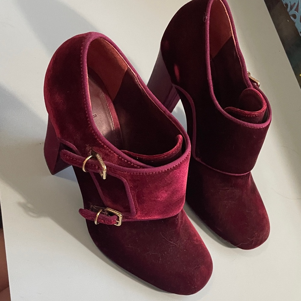 TORY BURCH CARLEY BOOTIES